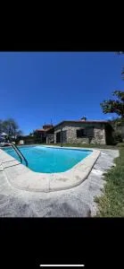 Casa con piscina y cenador al aire libre - Piñeiro