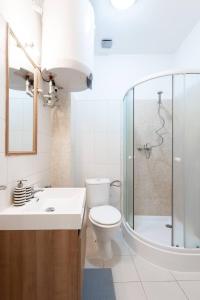 Vast Central Old Town Studio For 3