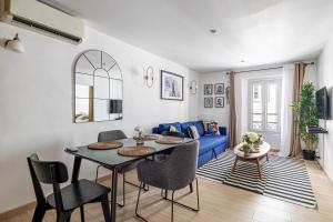 LE CONTEMPORAIN adorable avec petite terrasse, emplacement idéal dans le centre