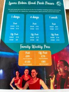 Sharons Lyons lido Caravan 3 bedrooms