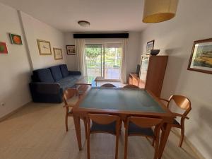 La Riviera bajo-Serviden