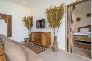 Villa Margherita 3 Bedroom Canggu Swimming Pool