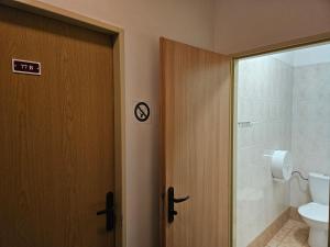 Quadruple Room with Private Bathroom room in Hotel Trim
