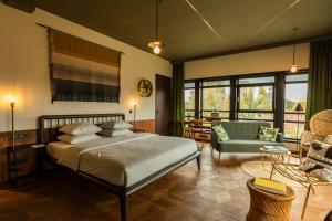 Suite room in Hotel V Fizeaustraat