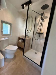 Villas Beautiful country house 1 hr 45 min from Paris : photos des chambres