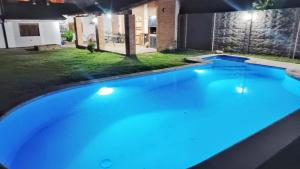 Casa con quincho y pileta