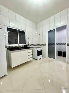 Apartamento novo próximo à praia