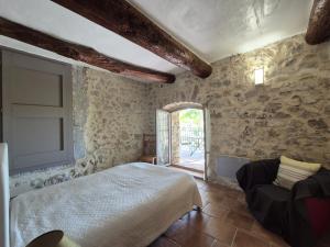 Appartements La Bastide de Peyremale, gites en Cevennes, piscine, tennis : photos des chambres