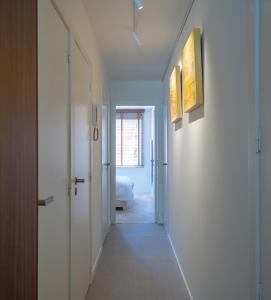 Volledig gerenoveerd 2 slaapkamer appartement met zeezicht!