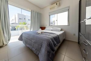 Apto 700m da Praia nos Ingleses Norte GX4319