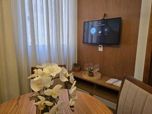 Apt lindo portaria 24h no centro Cond Castanheiras