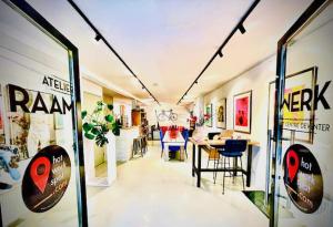 Atelier Raamwerk City Atelier Apartment for Friends and Families 125m2!