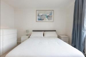 Spacious 1 bed apartment with parking & balcony!