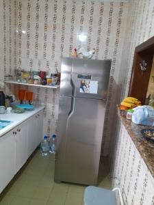 Verão para 10 pessoas em frente à Praça Boianovsky