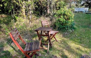 Amazing Home In Knäred