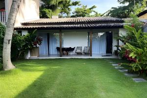 Lindo loft a 300m da praia do PerequĂȘ em Ilhabela