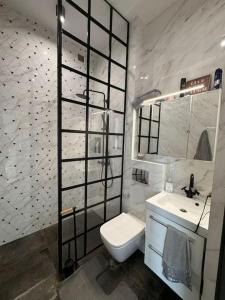 Lux Canada Penthouse