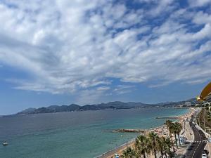 Superbe 3 pièces front de mer 303L MEGR