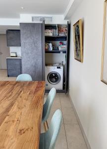 Superbe 3 pièces front de mer 303L MEGR