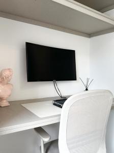 Work-Ready 1BR in Las Condes