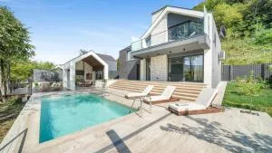 Riverfront Villas - Skelani