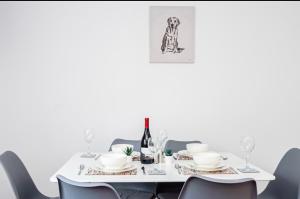 Good Location Free Parking Big Garden Modern House