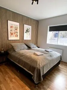 4-room spacious condo w patio - Lágafell