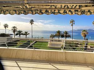 Front de mer, superbe terrasse vue mer 283L CHANS
