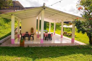 Hotel Jardín Del Río