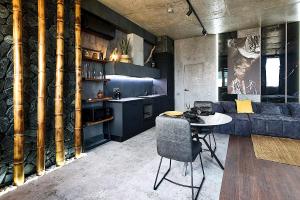 MANHATTAN CITY APART view on the city- Parking