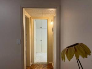 Apartamento 1 quadra da Praia de Copacabana