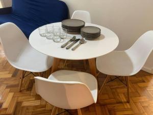 Apartamento 1 quadra da Praia de Copacabana