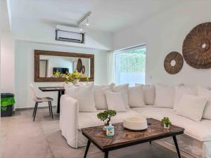 Elegant Flat in Glyfada Center