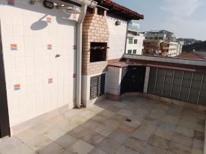 Cobertura com 3 Quartos a 1 Minuto da Prainha