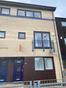 Four Bed Free Parking