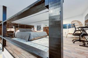 Sleeps 5-6 Near RRG-Hot Tub-Nice Sunrise-Quiet