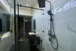 Chic entre RRice & Mövenpick, accès plage