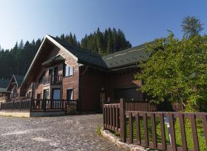 Nordian chalet next to Bukovel ski lift