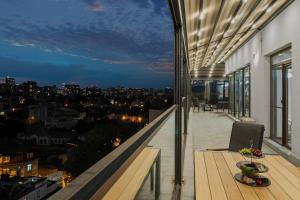 Crown Penthouse - Luxurious, Spa & Vista