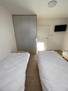 Apartament nad jeziorem