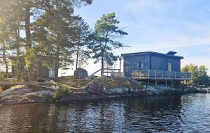 Amazing Home In Lammhult With Wifi