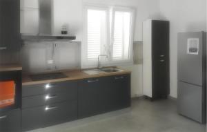 Nice Home In Siracusa With Wifi