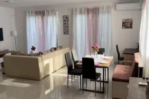 Botanical house - Petrovec