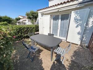 Maisons de vacances Duplex lumineux avec terrasse pres des plages : photos des chambres