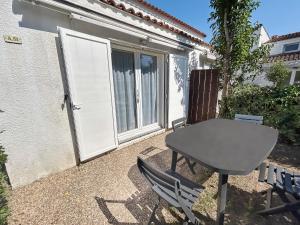 Maisons de vacances Duplex lumineux avec terrasse pres des plages : photos des chambres