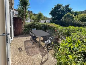 Maisons de vacances Duplex lumineux avec terrasse pres des plages : photos des chambres