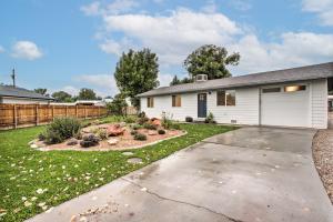 1 Mi to Winery Clifton Escape with Grill and Yard!