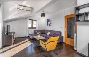 2 Bedroom Cozy Apartment In Matulji 