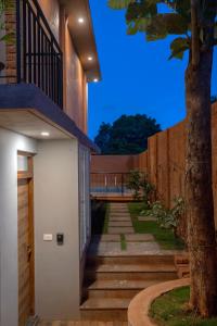 Vana by Loka - Nature Inspired Studios