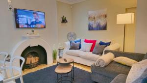 Stylish 2 Bedroom Apartment, Leeds Centre + Free Parking